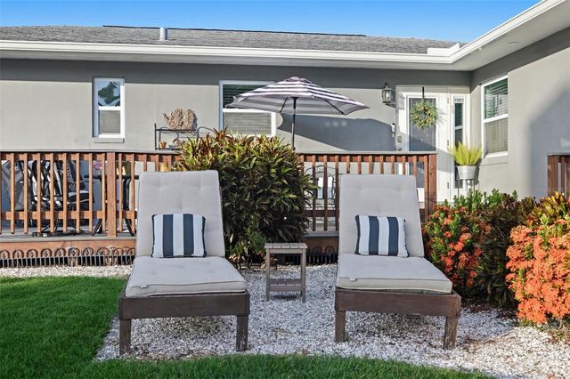 200 PARK STREET N, St Petersburg, FL 33710
