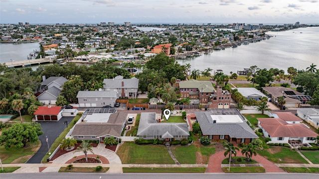 200 PARK STREET N, St Petersburg, FL 33710