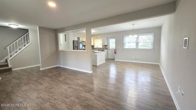1032 Valley Stream Road, Toms River, NJ 08753
