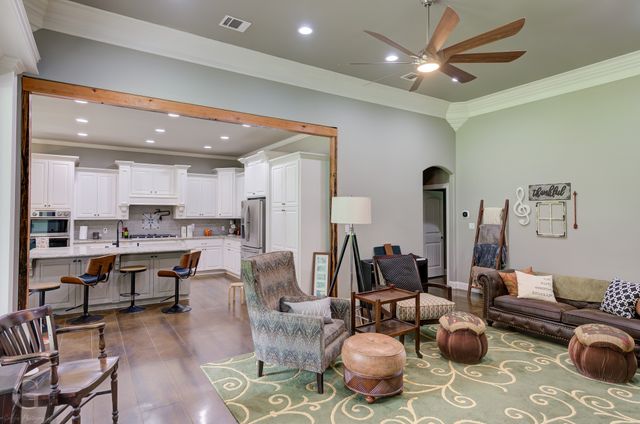 7453 Shirley Francis Road, Shreveport, LA 71129