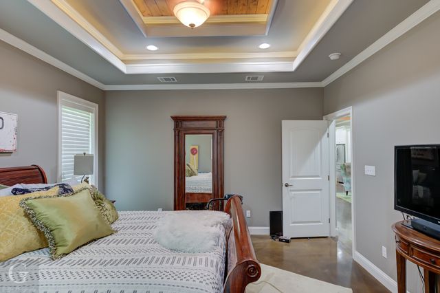 7453 Shirley Francis Road, Shreveport, LA 71129
