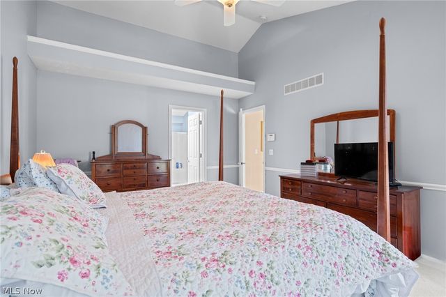 6576 Glen Coe Drive, Brecksville, OH 44141