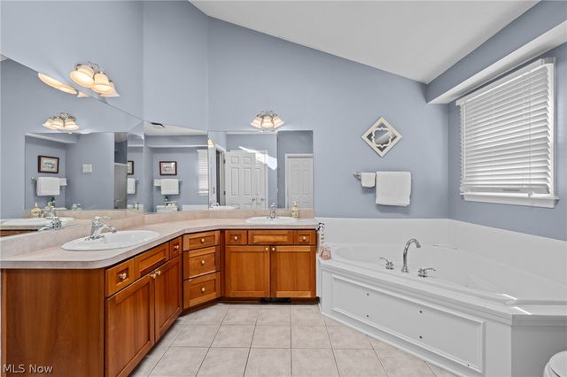 6576 Glen Coe Drive, Brecksville, OH 44141