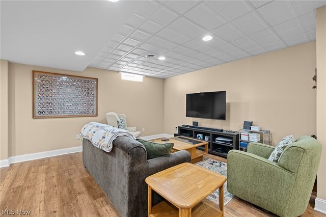 6576 Glen Coe Drive, Brecksville, OH 44141