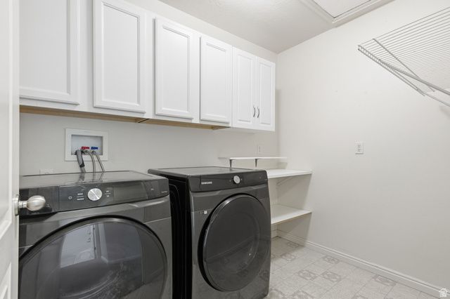 263 E SUNSHINE DR, Saratoga Springs, UT 84043