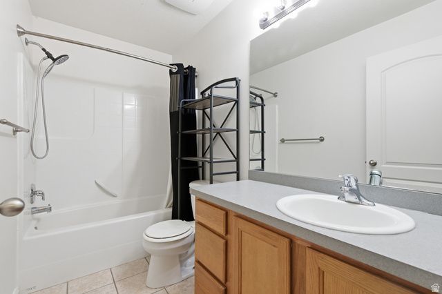 263 E SUNSHINE DR, Saratoga Springs, UT 84043