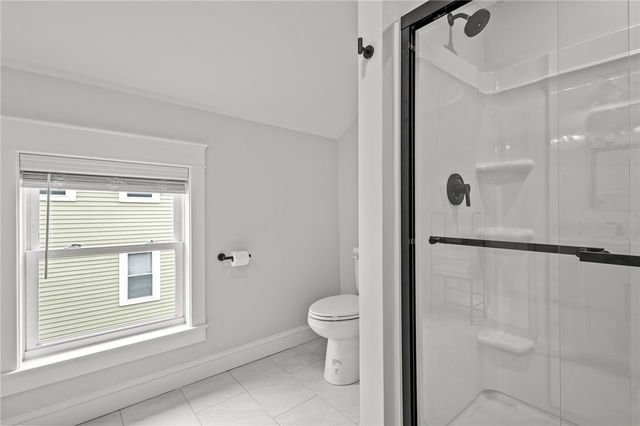 484 Thames Street, Bristol, RI 02809