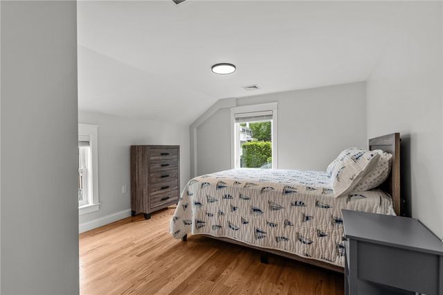 484 Thames Street, Bristol, RI 02809