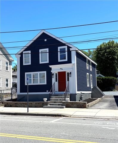 484 Thames Street, Bristol, RI 02809