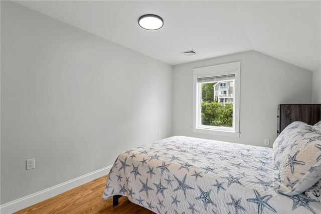 484 Thames Street, Bristol, RI 02809