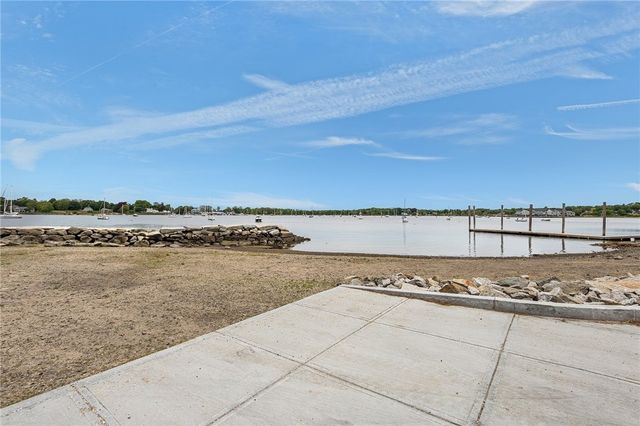 484 Thames Street, Bristol, RI 02809