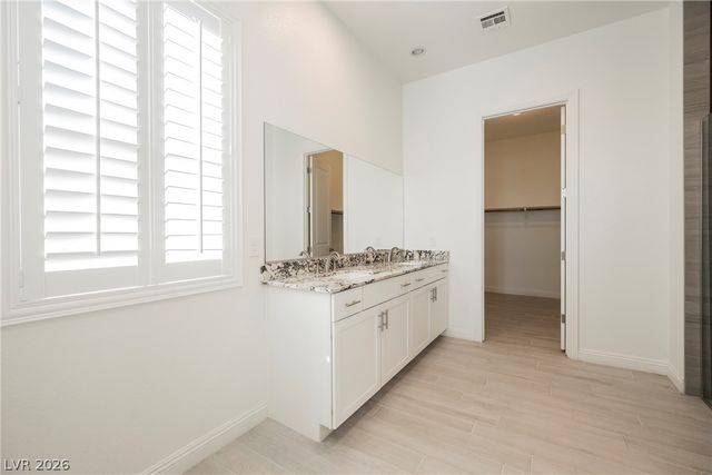 9016 Skye Treeline Street, Las Vegas, NV 89166