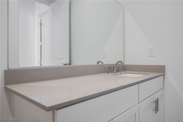 9016 Skye Treeline Street, Las Vegas, NV 89166