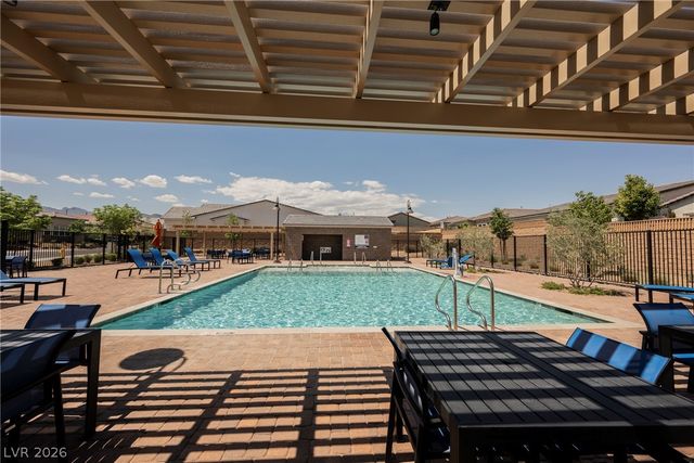 9016 Skye Treeline Street, Las Vegas, NV 89166