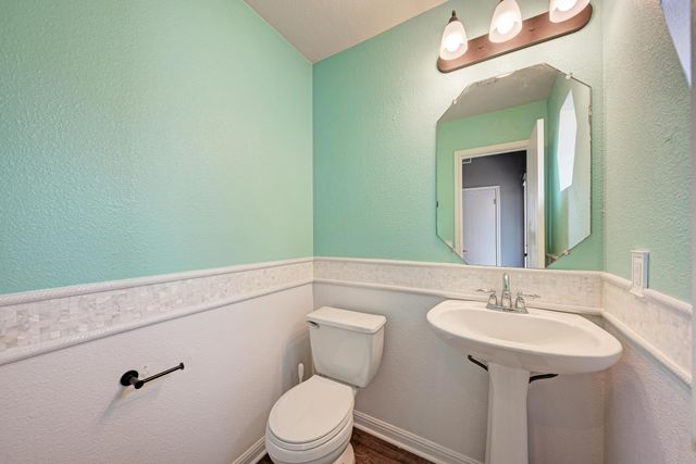 903 Estate DR, Hutto, TX 78634