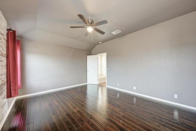 903 Estate DR, Hutto, TX 78634