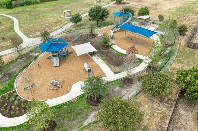 903 Estate DR, Hutto, TX 78634