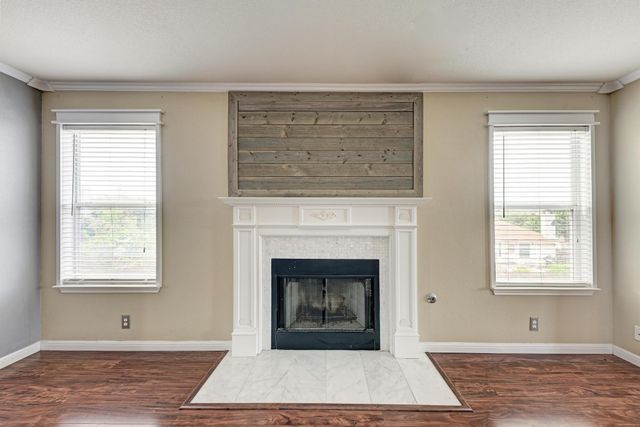 903 Estate DR, Hutto, TX 78634