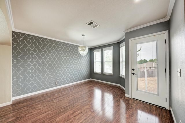 903 Estate DR, Hutto, TX 78634