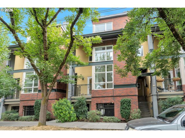 1128 Ne SCHUYLER St 106, Portland, OR 97212