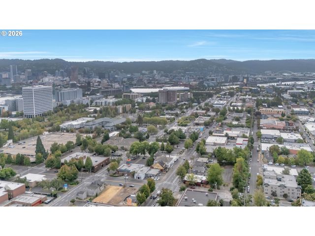 1128 Ne SCHUYLER St 106, Portland, OR 97212