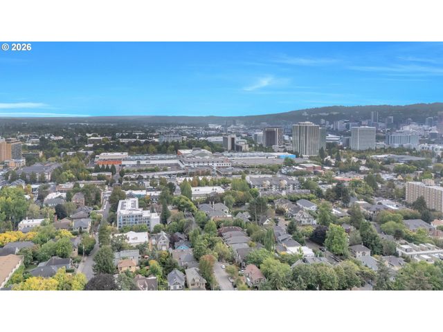 1128 Ne SCHUYLER St 106, Portland, OR 97212