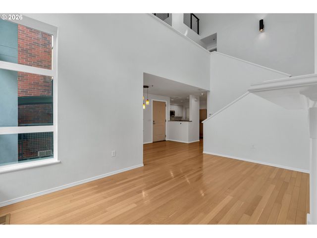 1128 Ne SCHUYLER St 106, Portland, OR 97212