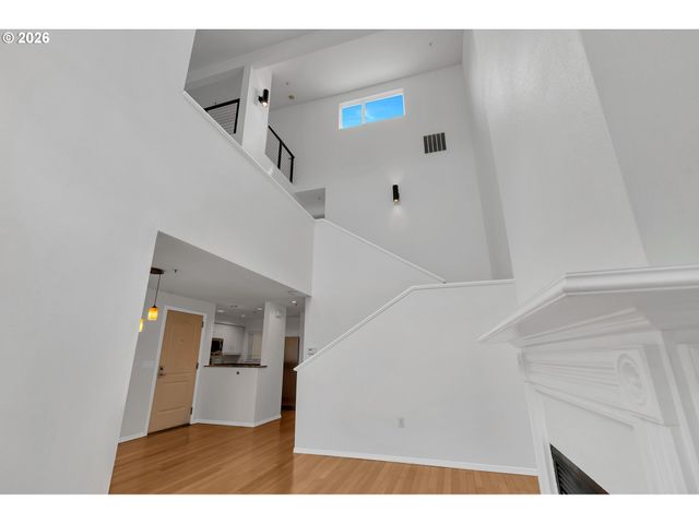 1128 Ne SCHUYLER St 106, Portland, OR 97212