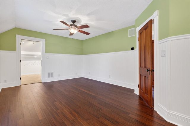 9 E Beech Street, Three Oaks, MI 49128