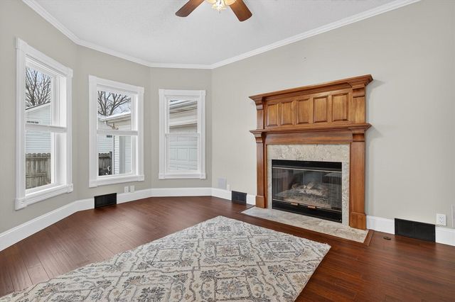 9 E Beech Street, Three Oaks, MI 49128