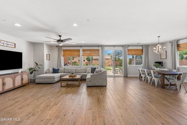 3035 W Avenue M5, Lancaster, CA 93536