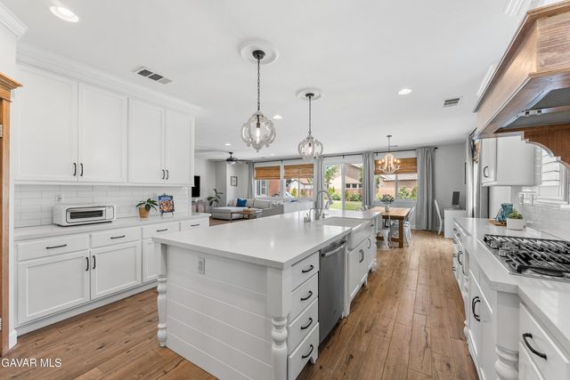3035 W Avenue M5, Lancaster, CA 93536