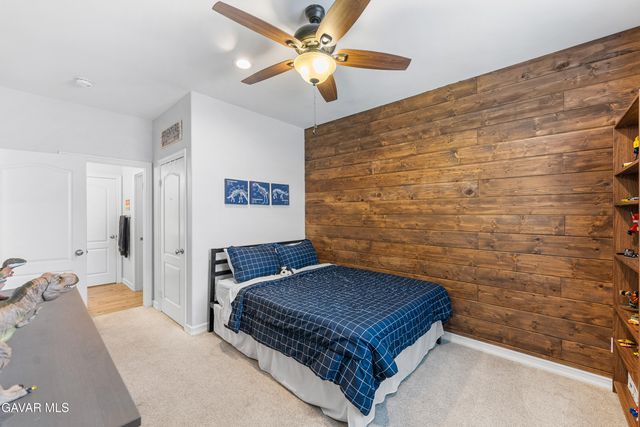 3035 W Avenue M5, Lancaster, CA 93536