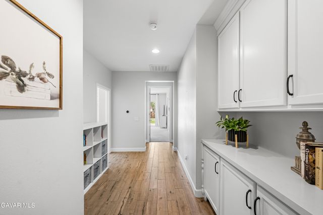 3035 W Avenue M5, Lancaster, CA 93536