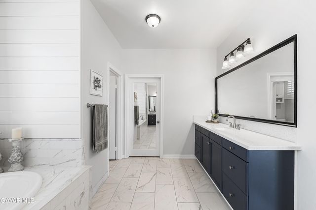 3035 W Avenue M5, Lancaster, CA 93536