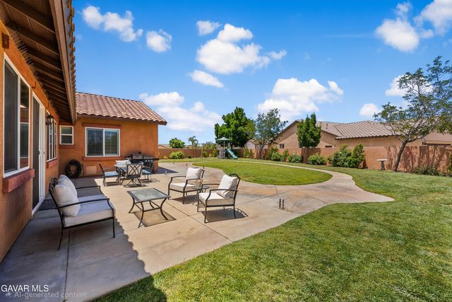 3035 W Avenue M5, Lancaster, CA 93536