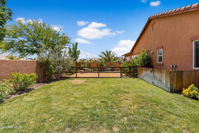 3035 W Avenue M5, Lancaster, CA 93536