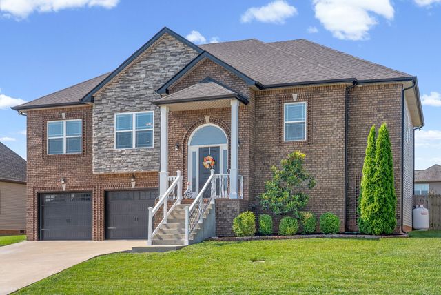 316 Piedmont Pl, Clarksville, TN 37043