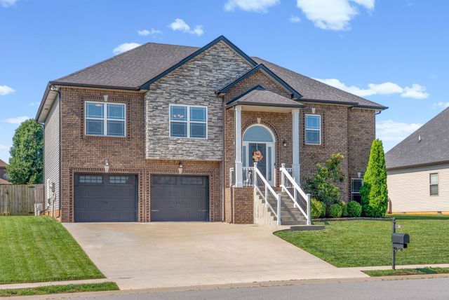 316 Piedmont Pl, Clarksville, TN 37043