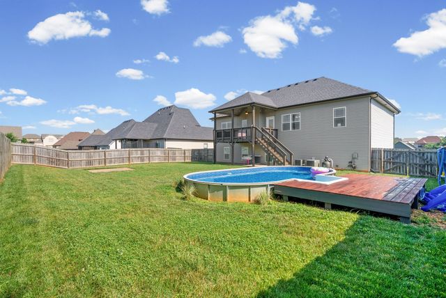 316 Piedmont Pl, Clarksville, TN 37043