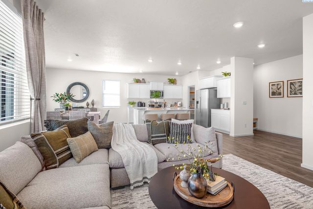 6110 Road 115, Pasco, WA 99301