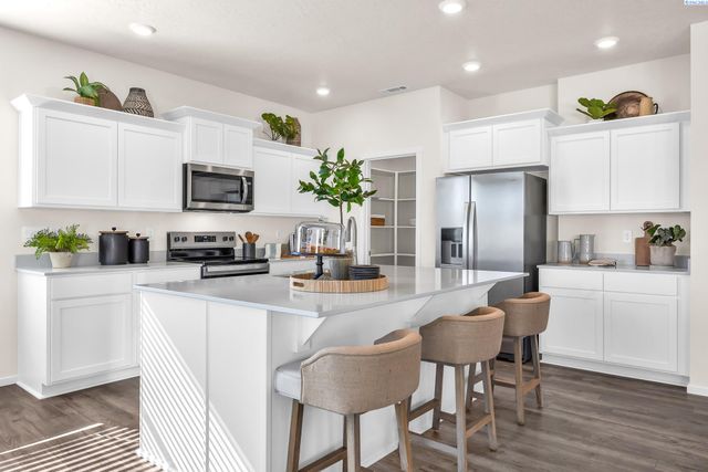 6110 Road 115, Pasco, WA 99301