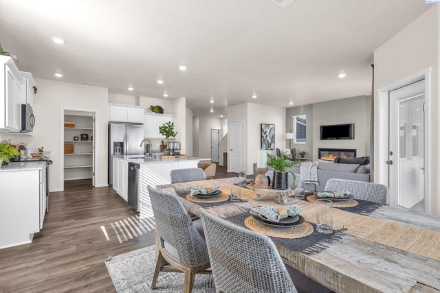 6110 Road 115, Pasco, WA 99301