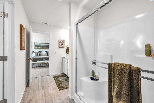 6110 Road 115, Pasco, WA 99301