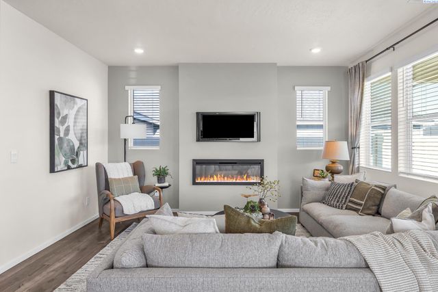 6110 Road 115, Pasco, WA 99301