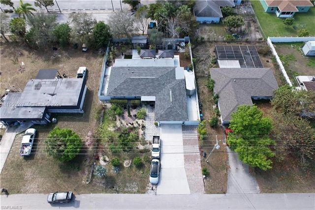 1526 NE 4th TER, Cape Coral, FL 33909