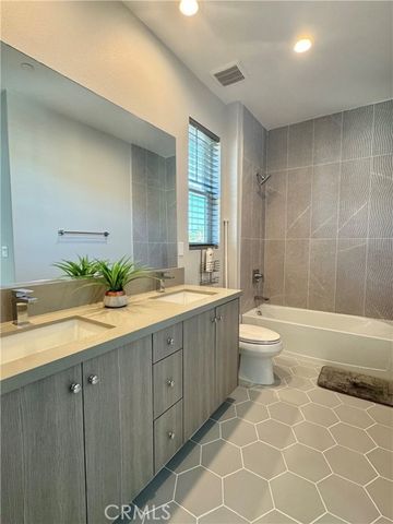 20401 W Aberdeen Lane, Porter Ranch (los Angeles), CA 91326