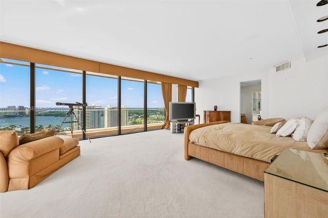 2800 Island Blvd PH02, Aventura, FL 33160