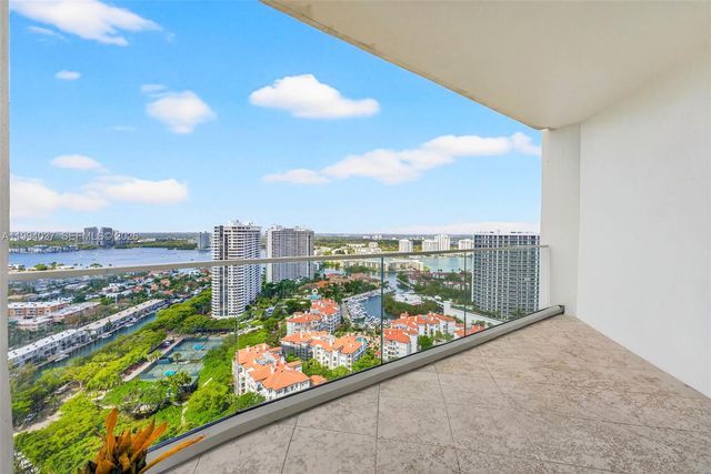 2800 Island Blvd PH02, Aventura, FL 33160