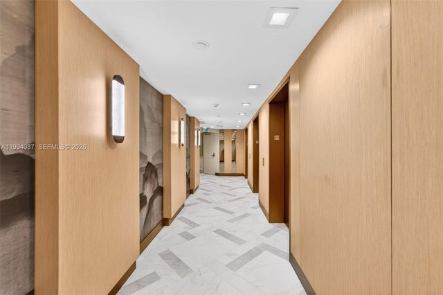 2800 Island Blvd PH02, Aventura, FL 33160